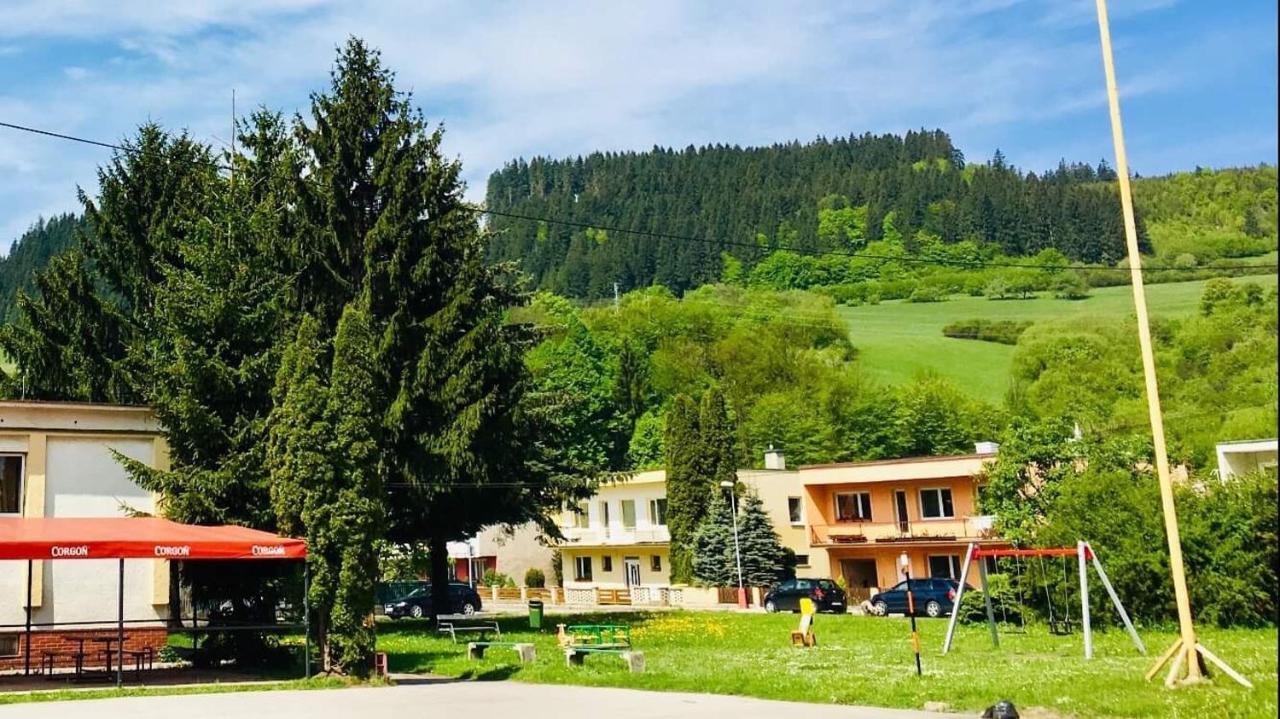 Rodinny Retro Domcek Dolny Kubin Exteriör bild